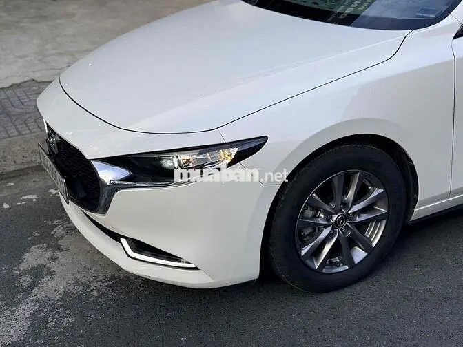 Mazda Mazda 3 Luxury 2023. chất xe còn rất mới