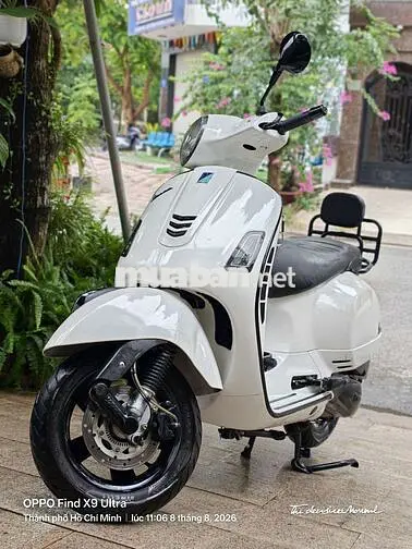 Piaggio Vespa GTS Trắng Cổ điển
