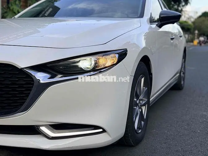 Mazda Mazda 3 Luxury 2023. chất xe còn rất mới