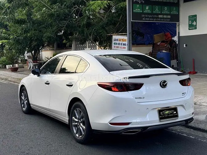 Mazda Mazda 3 Luxury 2023. chất xe còn rất mới