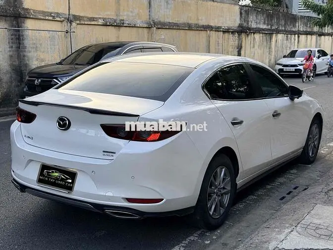 Mazda Mazda 3 Luxury 2023. chất xe còn rất mới