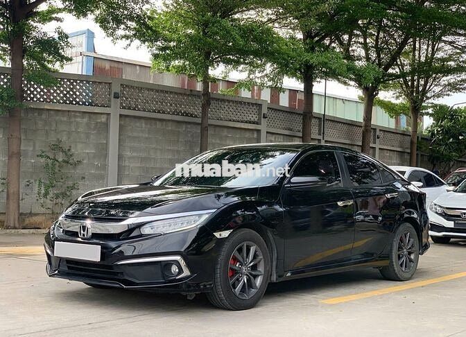 HONDA CIVIC 1.8G 2019 XE GIA ĐÌNH LƯỚT ĐẸP