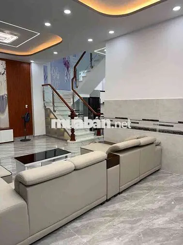 BÁN GẤP NHÀ 2 TẦNG - BTCT - 120M2 - BÀ ĐIỂM - HÓC MÔN - CHỈ HƠN 5 TỶ