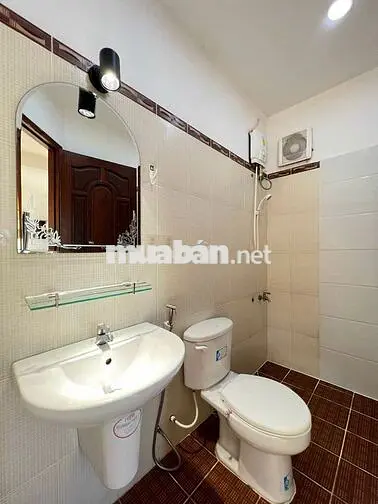 Studio ban công 30m² – Full NT, gần ĐH Văn Lang, CV Đặng Thùy Trâm