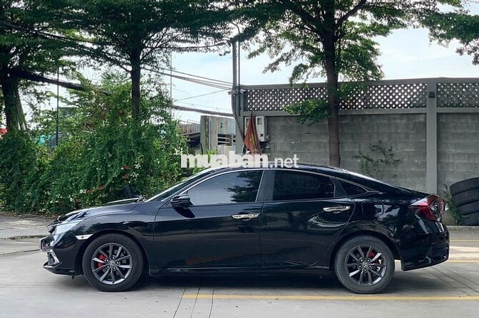 HONDA CIVIC 1.8G 2019 XE GIA ĐÌNH LƯỚT ĐẸP