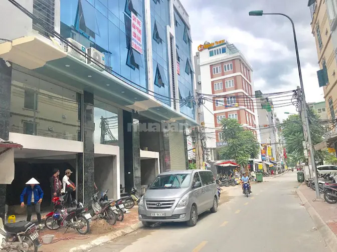 Chính Chủ Cho Thuê Mặt Bằng KD giá rẻ 236 Nguyễn Văn Tuyết, Đống Đa,HN