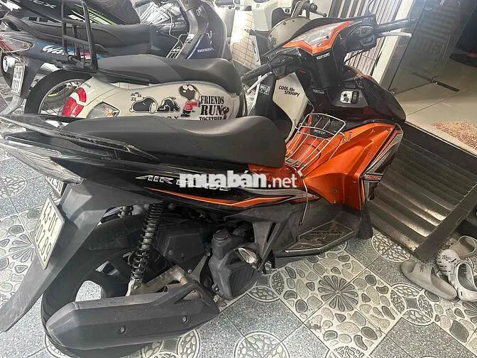 Honda Air Blade 2015 Cam đen Nữ đi nguyên rin