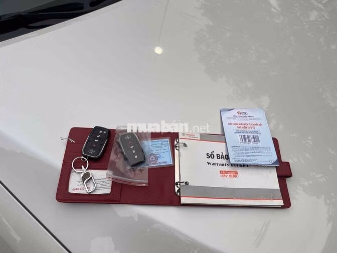 Toyota Camry 2.0E 2018 Trắng
