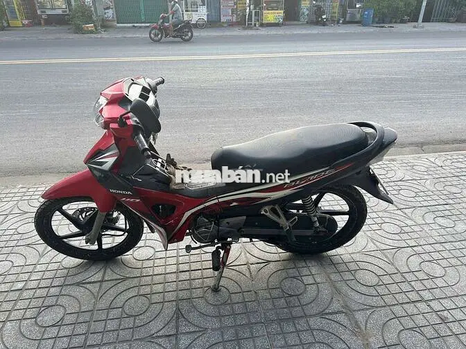 Honda Blade 2016 Đỏ 6900k