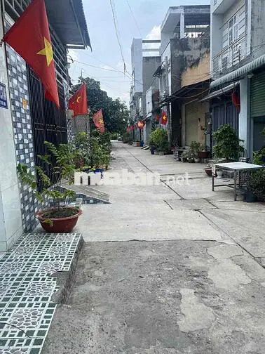 cho thuê nhà 1 trệt 1 lửng 4x8. hẻm ô tô