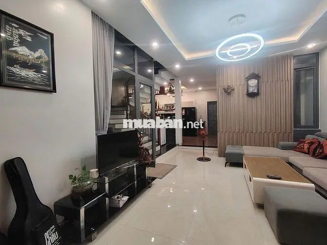 Nhà Nguyên Căn Gần Chợ Non Nước | Siêu Yên Tĩnh | Đẹp & Hiện Đại
