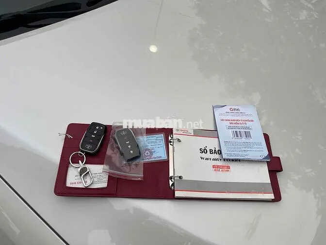 Toyota Camry 2.0E 2018 Trắng