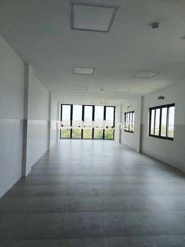 Cho thuê toà nhà Hầm +5 tầng Nguyễn An ninh, 5x24m, 40tr/ thág