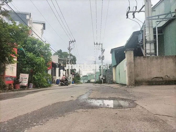  💥 bán gấp xưởng  720m2  đang cho thuê 40t giá mềm có 11,2 tỷ thôi ạ 
