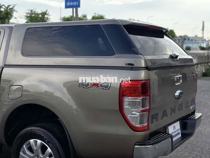 Ford Ranger XLT Limited 4x4 10AT xe 2021 xuất VAT