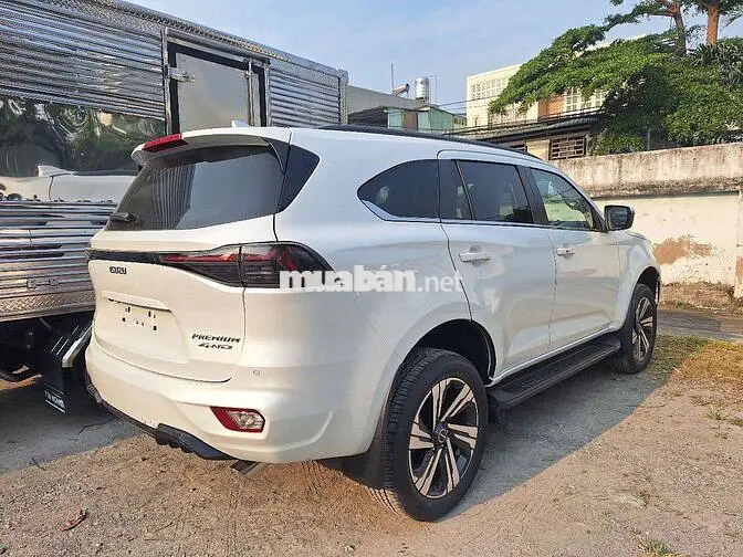 Isuzu Mu-X Premium 2 cầu Trắng Tự động giá hợp lý