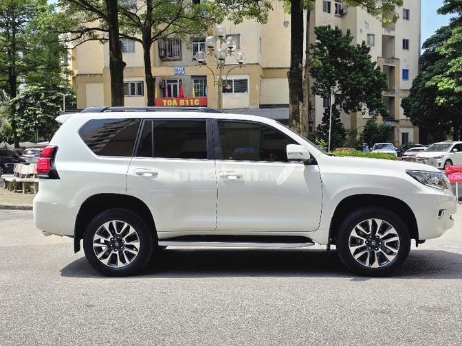 BÁN XE TOYOTA PRADO 2.7VX, SẢN XUẤT 2021, MODEL 2022, XE MỚI ĐẸP