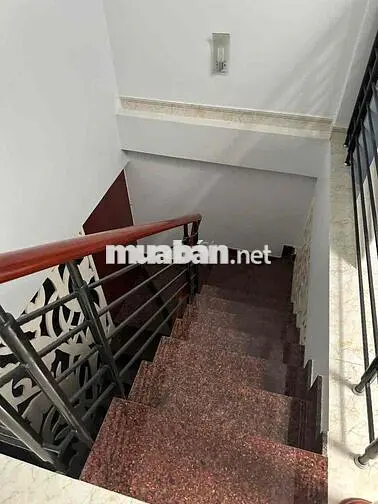 Chính chủ bán nhà hẻm 861, hẻm thẳng, gần Đền Đức Quan Thánh