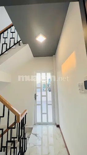 Nhà bán sát MT hẻm  377 CMT8 Quận 10. Không vướng quy hoạch TOD METRO2