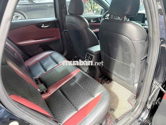 Kia Cerato Premium 2.0AT 2020 Đen 58650 km