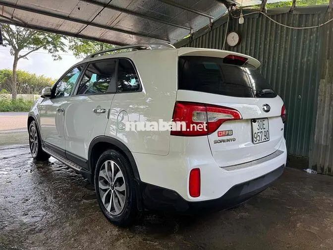 Kia Sorento 2017 Full option Trắng 14 vạn km