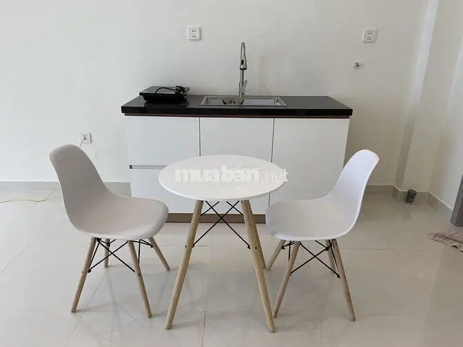 PHÒNG MỚI CÓ MÁY LẠNH, MÁY GIẶT SẤY RIÊNG GẦN NGÃ TƯ HÀNG XANH