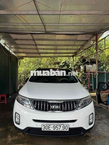 Kia Sorento 2017 Full option Trắng 14 vạn km