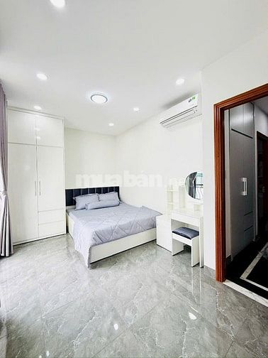 ⭐️Mở bán 2 căn Nhà 4 lầu tuyệt đẹp Cao cấp Mặt tiền Phùng Văn Cung, Q.