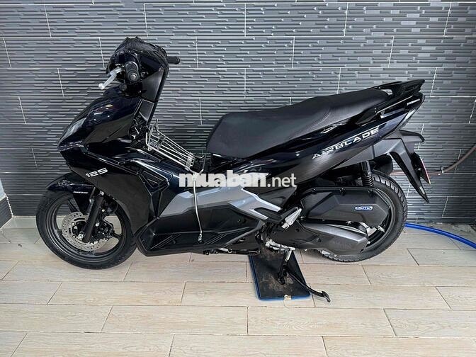 Honda Air Blade 125 2024 Đen Bóng 6.000 km