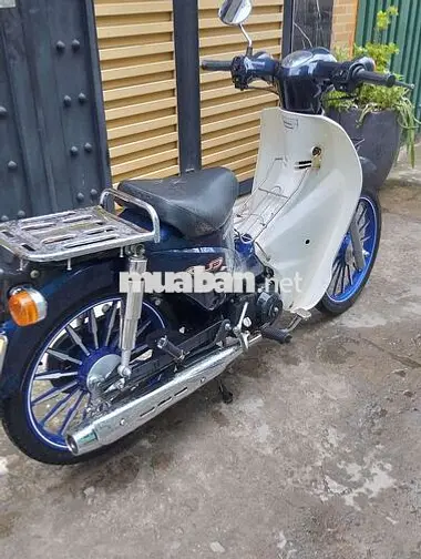 Honda Cub Cổ điển Xanh trắng Xăng