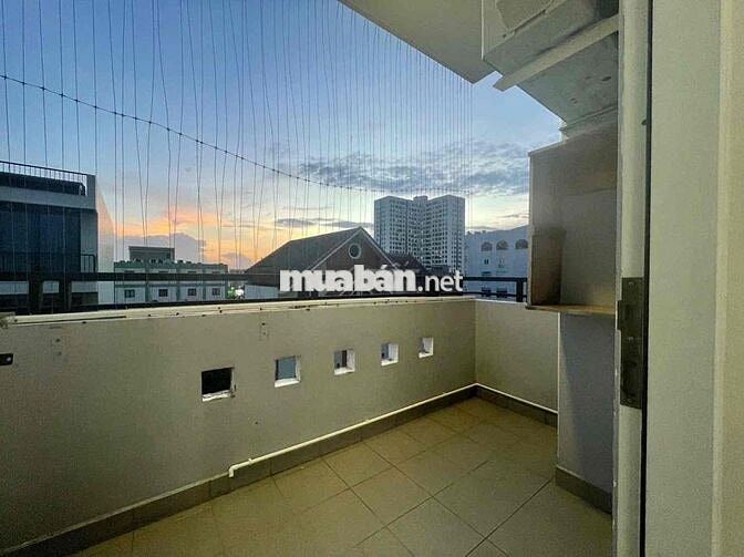 🏡 Studio ban công tách bếp rộng 35m2 gần TDTU, RMIT