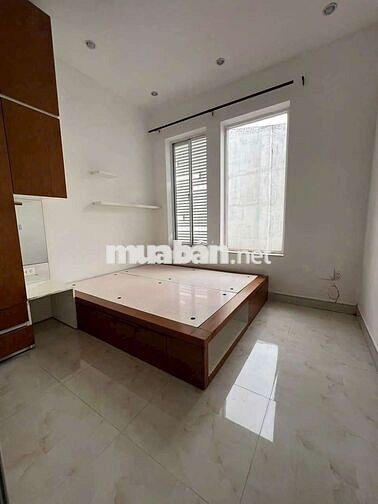 nhà nc mới đẹp hxh tr 3 lầu st 3pn 4vs lẻ Văn sỹ p10 Phú nhuận