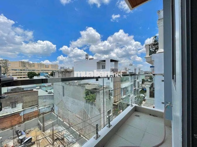 STUDIO BAN CÔNG FULL NỘI THẤT NGAY CÔNG VIÊN GIA ĐỊNH