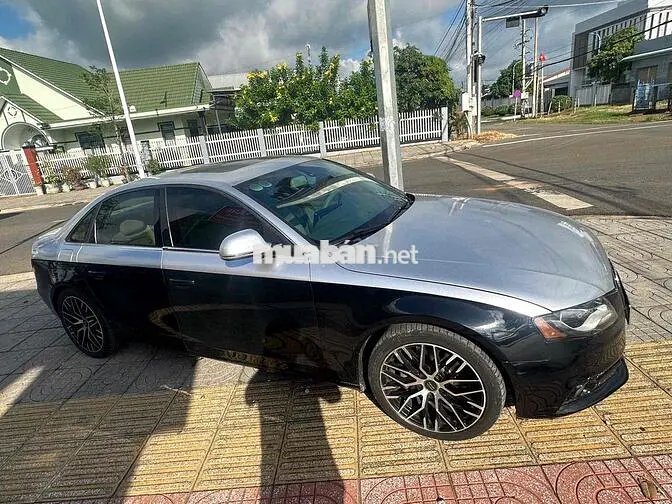 Audi A4  5 chỗ