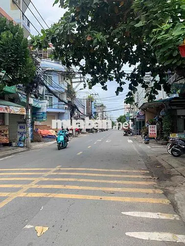 Mặt tiền Gần Aeon Tân Phú, dt 5x20/4tầng - 6PN hđ lâu dài