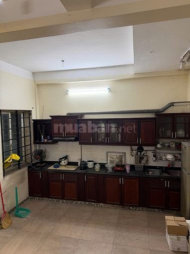 NHÀ SƠN SỬA MỚI 4PN GẦN MT ĐÔNG NAI QUẬN 10