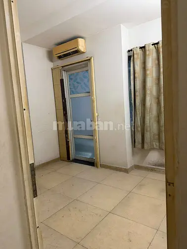 NHÀ SƠN SỬA MỚI 4PN GẦN MT ĐÔNG NAI QUẬN 10