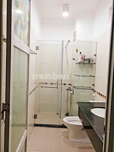 NHÀ SƠN SỬA MỚI 4PN GẦN MT ĐÔNG NAI QUẬN 10