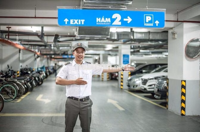 Lương 9tr - Lương Tuần - Quet thẻ xe, điều phối xe