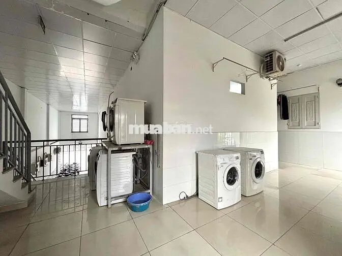 Phòng Trọ Sinh Viên Có Thang Máy | Gần Chợ Hiệp Thành - Cách LDXH 8p