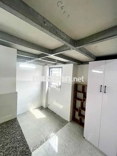 Phòng Gần Cao Đẳng Điện Lực, Nguyễn Tất Thành