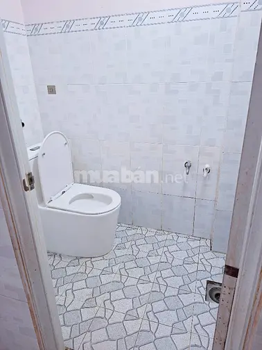 CHO THUÊ NHÀ, KINH DOANH, CÓ SÂN ĐẬU XE HƠI, ĐƯỜNG RỘNG, CÓ VƯỜN