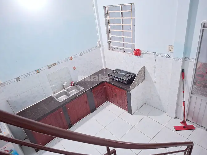 CHO THUÊ NHÀ, KINH DOANH, CÓ SÂN ĐẬU XE HƠI, ĐƯỜNG RỘNG, CÓ VƯỜN