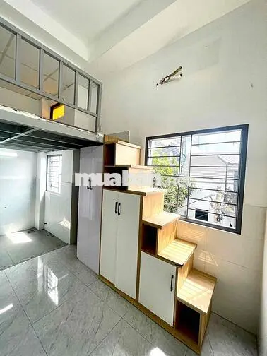 Phòng Gần Cao Đẳng Điện Lực, Nguyễn Tất Thành