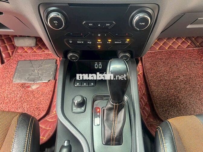 Ford Ranger Wildtrak 3.2 AT 4x4 Cam 20 vạn