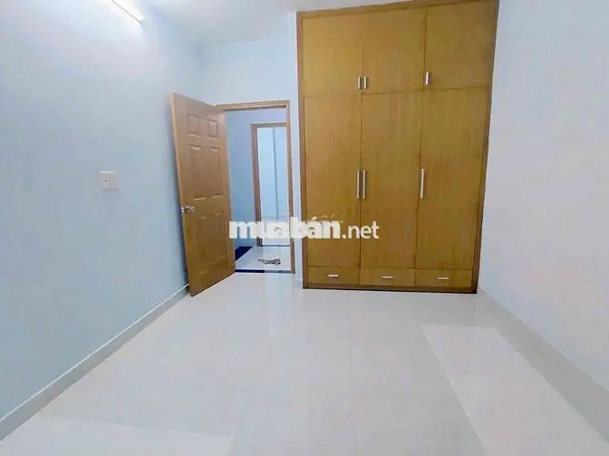 BÁN NHÀ ĐỐI DIỆN MERCIDES QUANG TRUNG, P8, GV, HCM - NGANG 4.5 - 5.59T