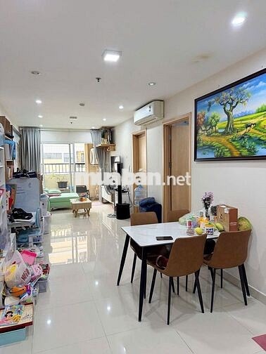 Cho thuê căn hộ 2PN-2WC Nội Thất cơ bản, View hồ cảnh quan đẹp 