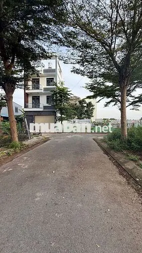 ĐẤT ĐẸP QUẬN 7 - HTP - NGANG 7M HẺM XE HƠI ĐẬU TRƯỚC CỬA