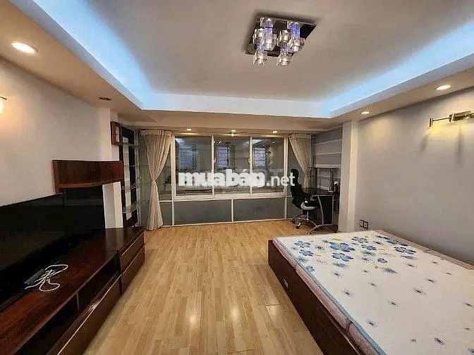 NHÀ MỚI 3PN ĐẦY ĐỦ NỘI THẤT GẦN MT LÝ THÁI TỔ