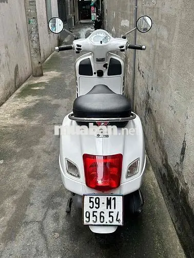 Piaggio Vespa GTS 125 2016 chính chủ